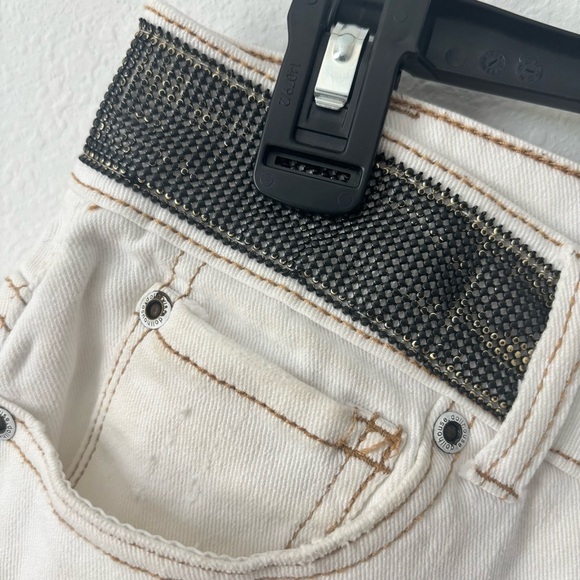 Womens Juniors Dollhouse Distressed Jean Shorts White Denim Size 11 - Picture 2 of 7